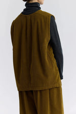 Load image into Gallery viewer, CORDUROY VEST | DARK OLIVE
