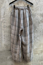 Load image into Gallery viewer, CHECK PANTS | NATURAL

