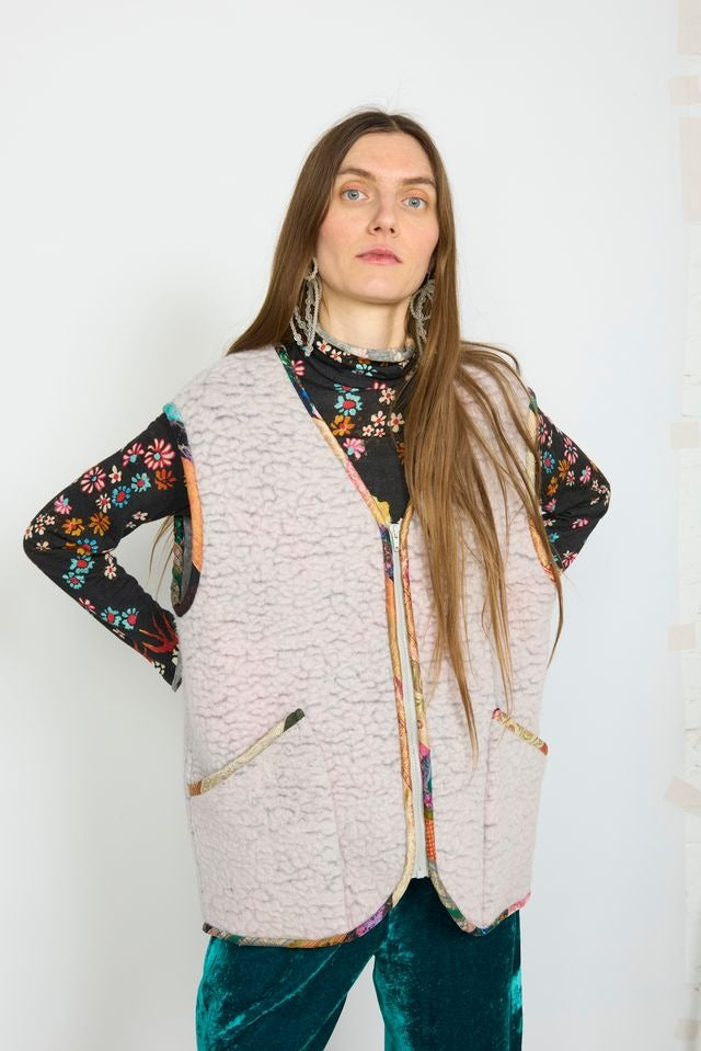 SHEEP WOOL VEST | PINK x LAVENDER