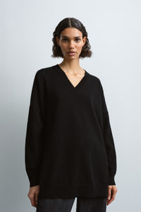 CASHMERE V-NECK SWEATER | BLACK