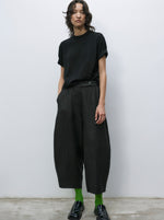 Load image into Gallery viewer, LINEN CURVED PANTS | BLACK
