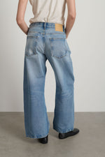 Load image into Gallery viewer, FLOPPY JEAN | CHARLEY WASH
