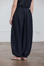 Load image into Gallery viewer, AKARI PANTS | MULTIPLE COLOURWAYS
