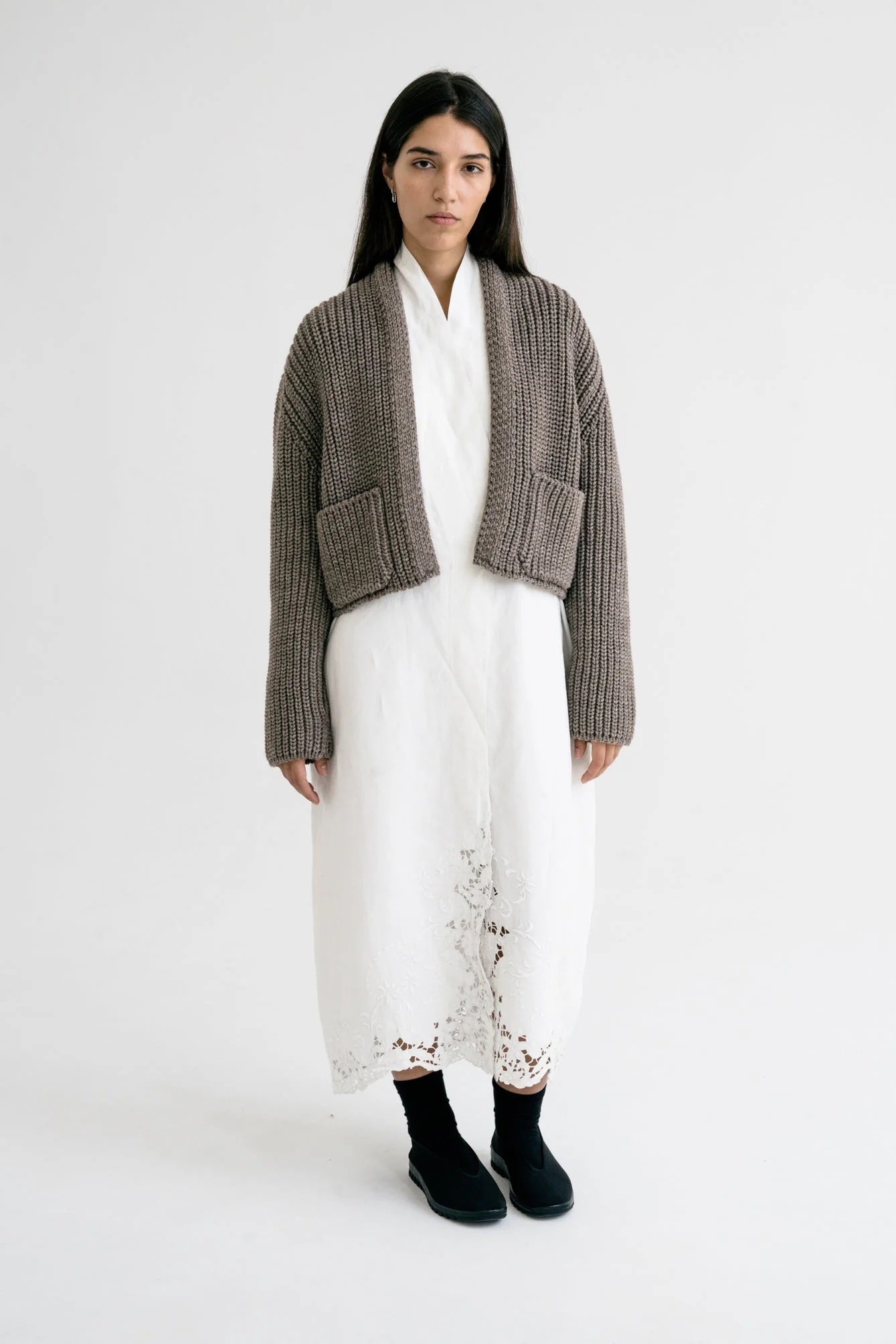 KNITTED WOOL CARDIGAN | TAUPE BROWN