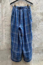 Load image into Gallery viewer, INDIGO CHECK PANTS | INDIGO
