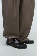 Load image into Gallery viewer, LEATHER LOAFER RAMA | CROCODILE BLACK
