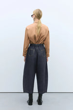 Load image into Gallery viewer, CURVED DENIM | BLACK
