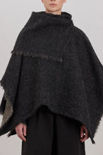 Load image into Gallery viewer, ALPACA SHORT PONCHO | GREY
