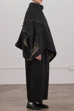 Load image into Gallery viewer, ALPACA SHORT PONCHO | GREY
