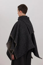 Load image into Gallery viewer, ALPACA SHORT PONCHO | GREY
