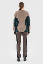 Load image into Gallery viewer, WAVY SWEATER | BEIGE x DARK GREEN
