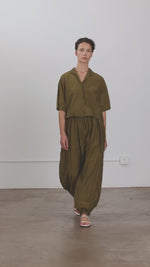 Load and play video in Gallery viewer, AKARI PANTS | MULTIPLE COLOURWAYS
