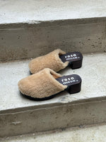 Load image into Gallery viewer, ROCCO CURLY | CAMEL+DARK SOLE
